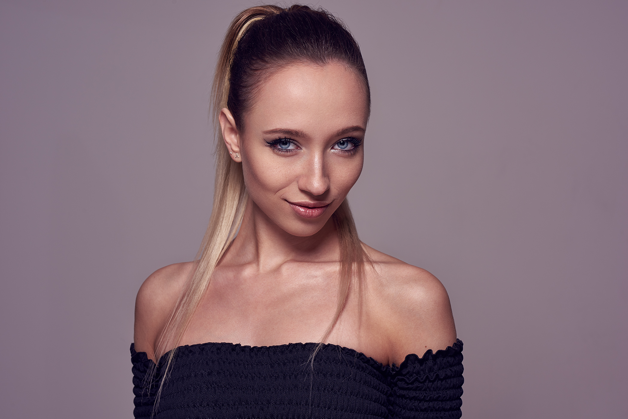 NGA 6658 1 WebSize Nicole Berg